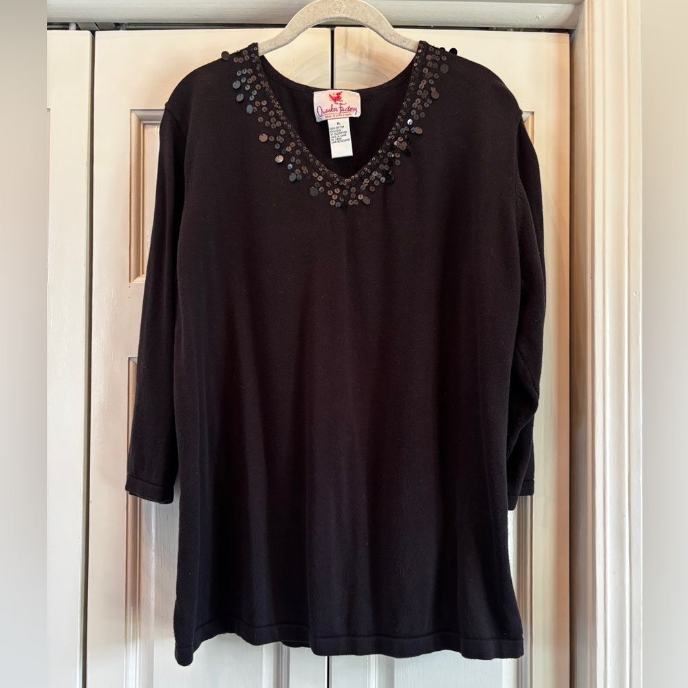 Quacker Factory Black V-neck sequin sweater, XL
